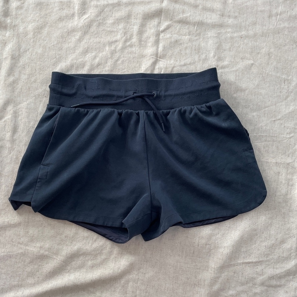 Old navy active hi rise shorts